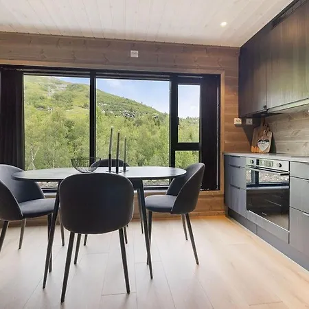 Mountain View - 102 Holiday home